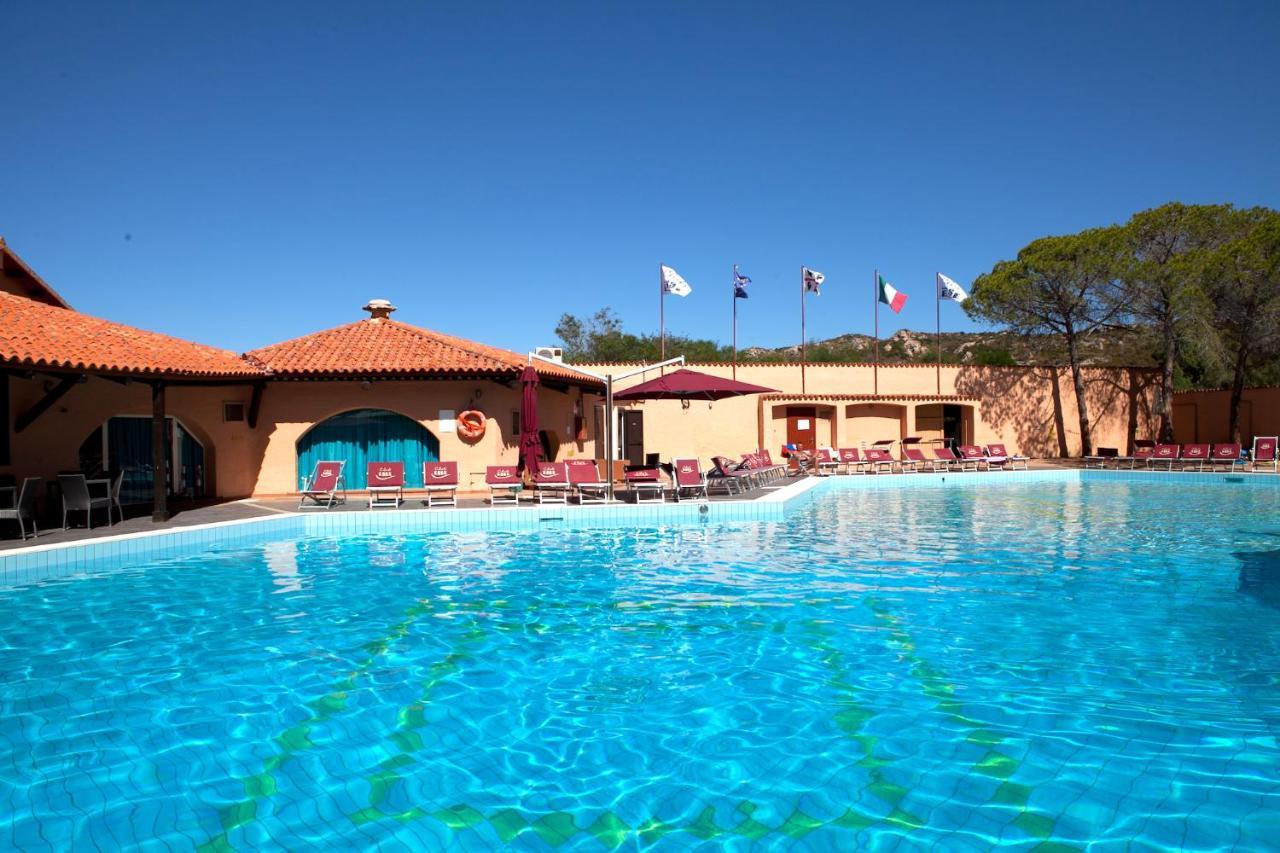 Hotel Club Esse Cala Bitta Baja Sardinia Zewnętrze zdjęcie