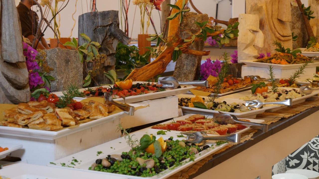 Hotel Club Esse Cala Bitta Baja Sardinia Zewnętrze zdjęcie