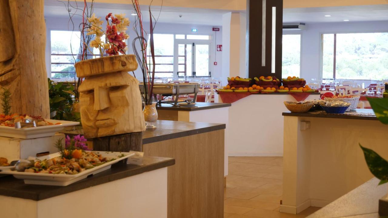 Hotel Club Esse Cala Bitta Baja Sardinia Zewnętrze zdjęcie