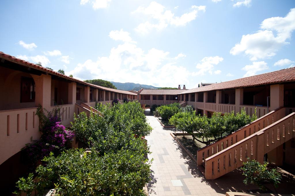 Hotel Club Esse Cala Bitta Baja Sardinia Zewnętrze zdjęcie
