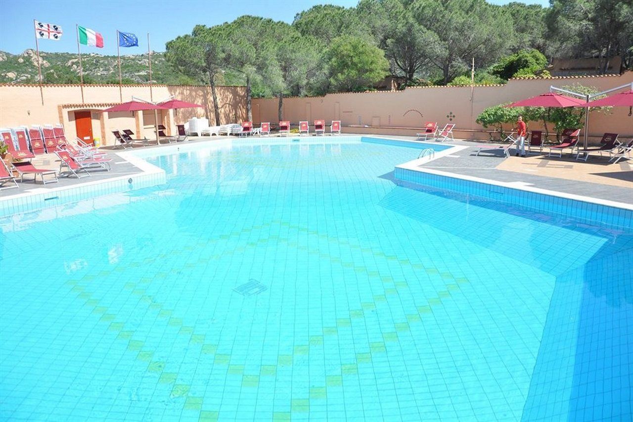Hotel Club Esse Cala Bitta Baja Sardinia Zewnętrze zdjęcie