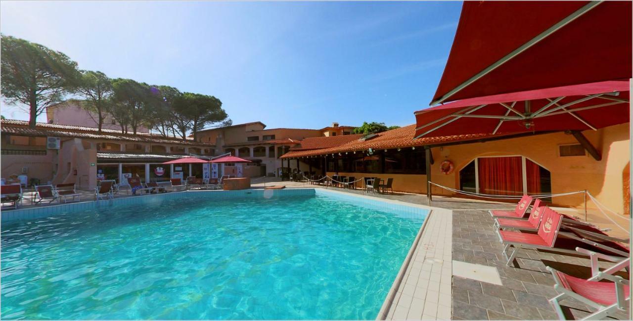 Hotel Club Esse Cala Bitta Baja Sardinia Zewnętrze zdjęcie